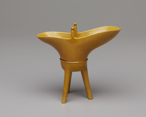 China%2C%20Jiangxi%20province%2C%20Jingdezhen%20kilns%2C%20%3Cb%3E%3Ci%3E%20Brushwasher%20in%20the%20shape%20of%20an%20archaic%20jian%3C%2Fi%3E%3C%2Fb%3E%2C%2019th%20century%2C%20porcelain%20with%20transparent%20glaze%20and%20overglaze%20yellow%20enamel%2C%20Museum%20Purchase%3A%20Funds%20provided%20by%20Margery%20Hoffman%20Smith%2C%20Jack%20Meier%2C%20and%20Mrs.%20Henry%20L.%20Corbett%2C%20Sr.%2C%20public%20domain%2C%2065.46